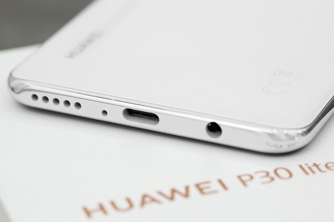 địa chỉ thay thế chân sạc Huawei P30 Lite chính hãng giá rẻ Hà Nội, TPHCM lấy ngay